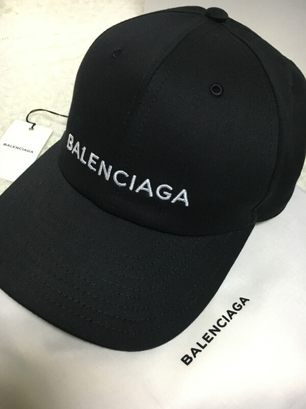 【人気NO.1商品】国内入荷済！関税送料込【BALENCIAGA】バレンシアガスーパーコピー 大人気のロゴキャップ 黒