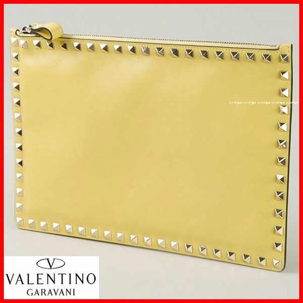 2018新作【ヴァレンティノ ヴァレンティノスーパーコピー】RockstudクラッチバッグＬ Yellow