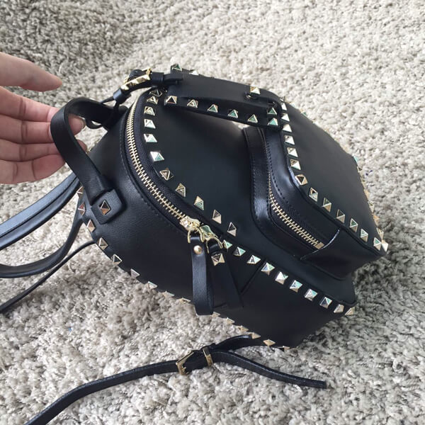 2018新作 ヴァレンティノ ヴァレンティノスーパーコピー　RockStud leather mini backpack