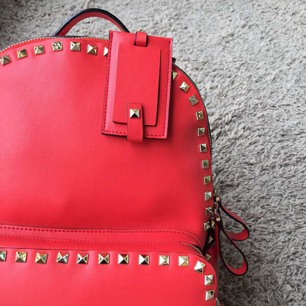 2018SS ヴァレンティノ ヴァレンティノスーパーコピー ヴァレンティノ ロックスタッズ バックパック Red