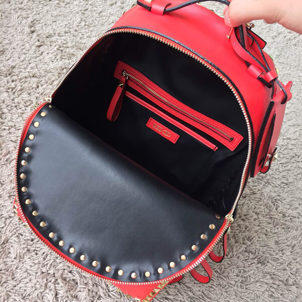 2018SS ヴァレンティノ ヴァレンティノスーパーコピー ヴァレンティノ ロックスタッズ バックパック Red