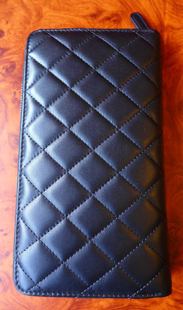 シャネル オーガナイザーBKラムスキンゴールド金具 A80759