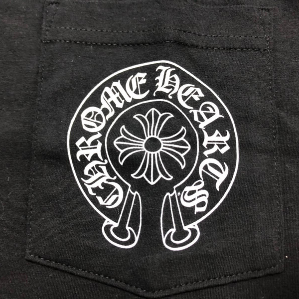 新作 【 CHROME HEARTS クロムハーツ 】TEE Tシャツ 偽物 黒 半袖