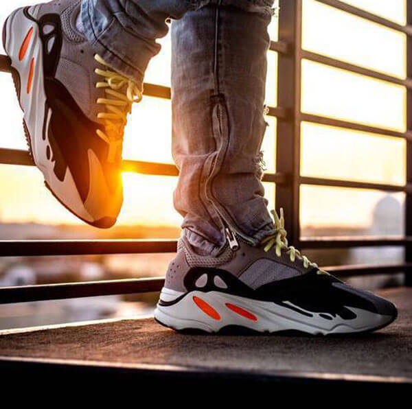 アディダスYeezy Boost 700 コピーWave Runner イージー ウェーブランナー B75571