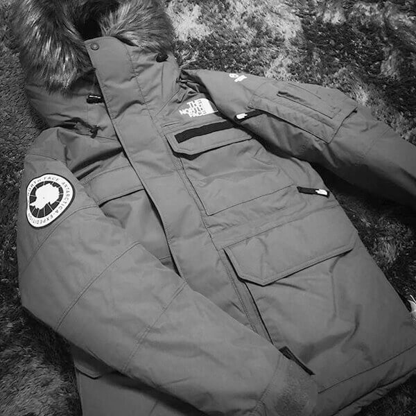 入手困難激ﾚｱノースフェイス コピー Southern Cross Parka サザンクロスジャケット 偽物 ND91920