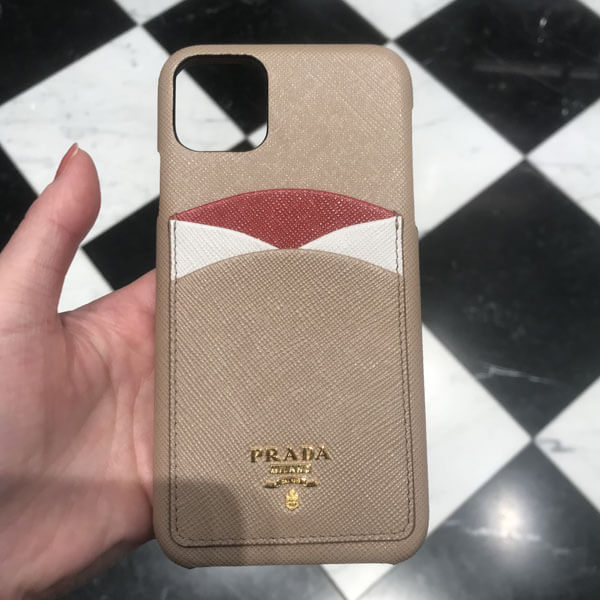 送料込【PRADA】NEW♪カード収納付き♪iPhone11 Pro MAXケース 1ZH125