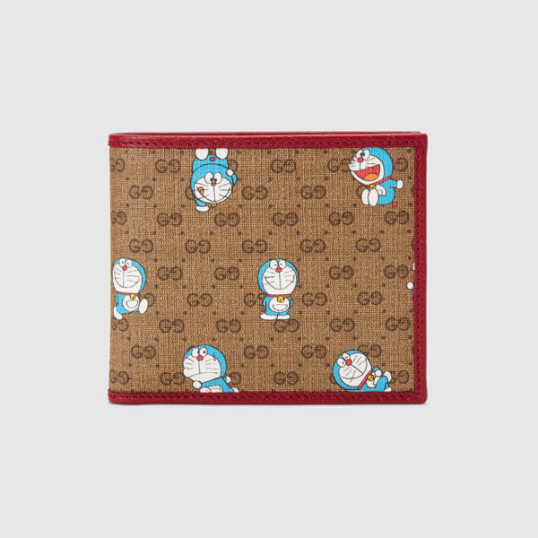 【注目コラボ】折りたたみ財布【DORAEMON x グッチ】647802 2TUBG 8580