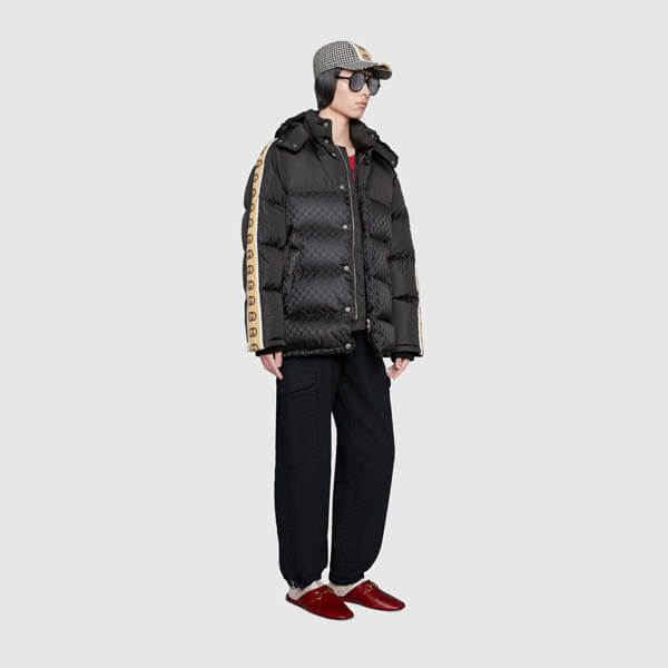 注目◇GG ジャカード Down Jacket◇グッチダウン ブラック コピー