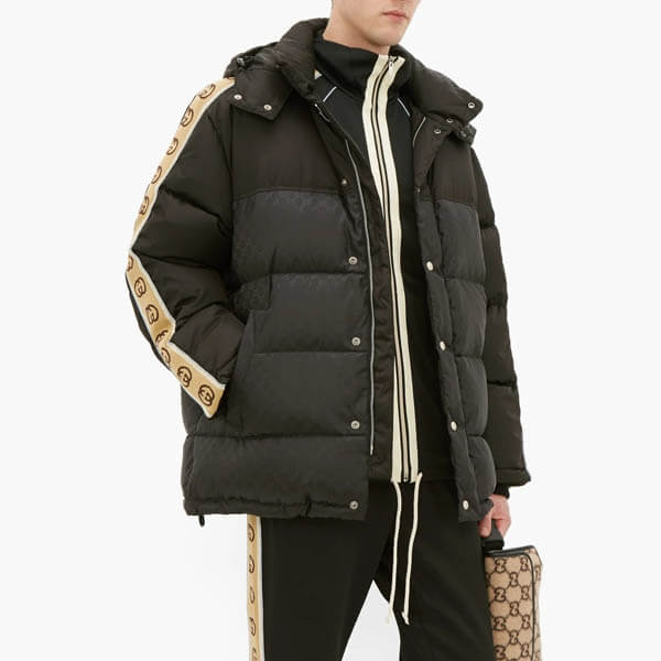 注目◇GG ジャカード Down Jacket◇グッチダウン ブラック コピー