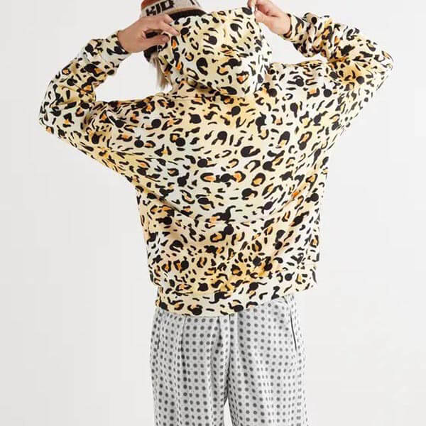 セリーヌ HOMME コラボ パーカー 偽物 ジャングルプリント スウェットシャツ