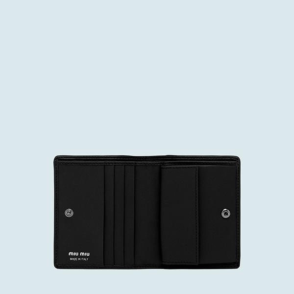 【ミュウミュウ♪】編み込みナッパレザー素材☆二折り財布*5MV204_2D8K