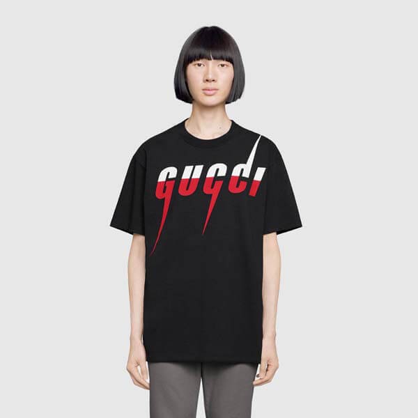 累積売上総額第１位【グッチ★20春夏】T-SHIRT W/ グッチ BLADE 565806 XJAZY