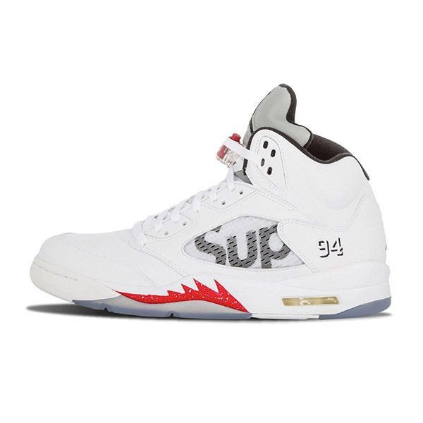 追跡有配送！シュプリーム x ナイキコラボ AIR JORDAN 5 RETRO Black 824371 001