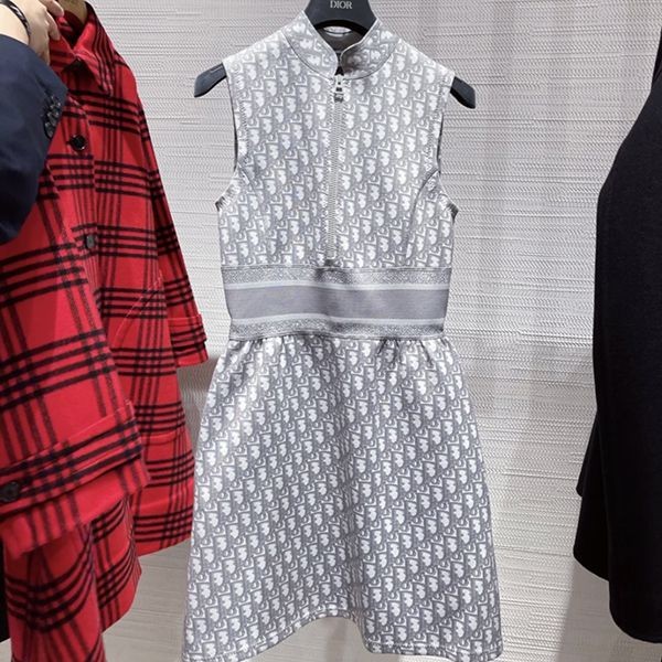 ディオール ワンピース 偽物 女性らしいシルエットでかわいい♡ 143R04A4040