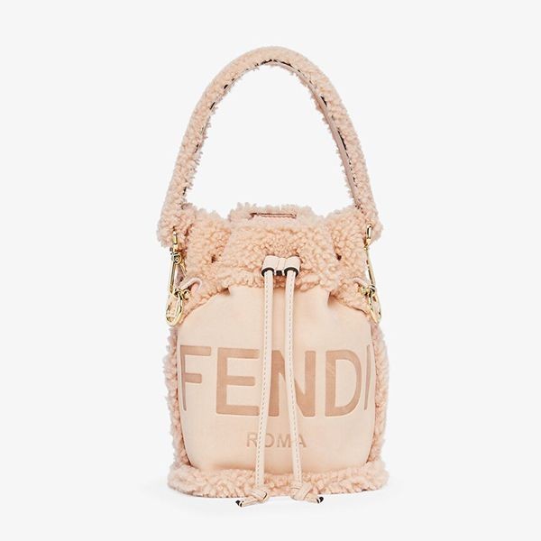 フェンディ もこもこ モントレゾールヌバック ミニバッグ スーパーコピー 2色 8BS010AL9IF136T