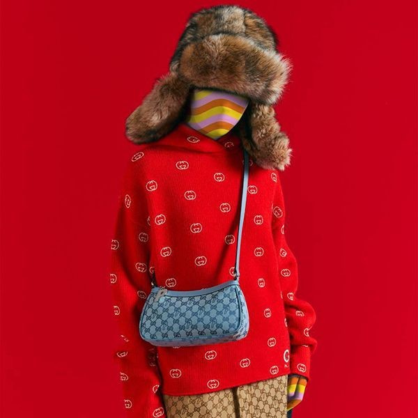 Palace×グッチ 偽物 GG-Pキャンバス ハーフムーンミニバッグ 2色 723737FAA1B4911​