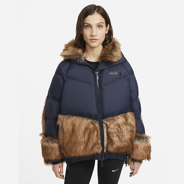 確保済み！追跡あり！ナイキ x sacai 偽物 レディース NRG PARKA ダウンジャケットCT3267-010​