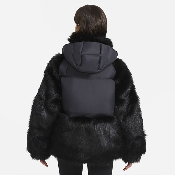確保済み！追跡あり！ナイキ x sacai 偽物 レディース NRG PARKA ダウンジャケットCT3267-010​
