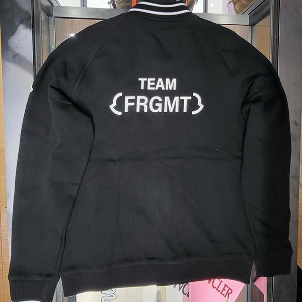 モンクレール FRGMT 偽物コラボ★ボンバージャケット【黒】