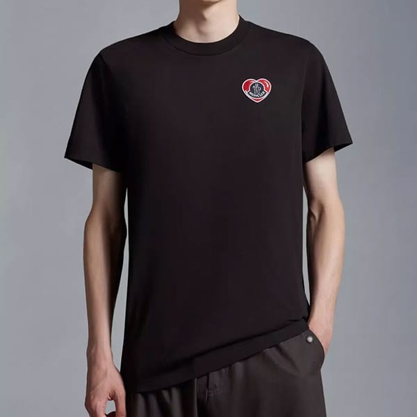 モンクレール ハート 刺繍ロゴパッチ コットンTシャツ コピー 4色 I20918C000418390T034