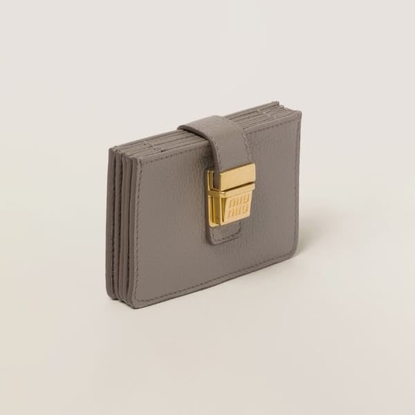 ミュウミュウ コピー レザーカードホルダー 財布 2色 miu55332