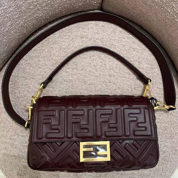 フェンディ 偽物 バゲット バーガンディナッパレザー バッグ 8BR600A72VF1MJX