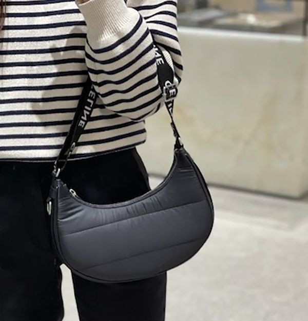 大特価★セリーヌ アバキルティングショルダー アヴァ偽物cl02201