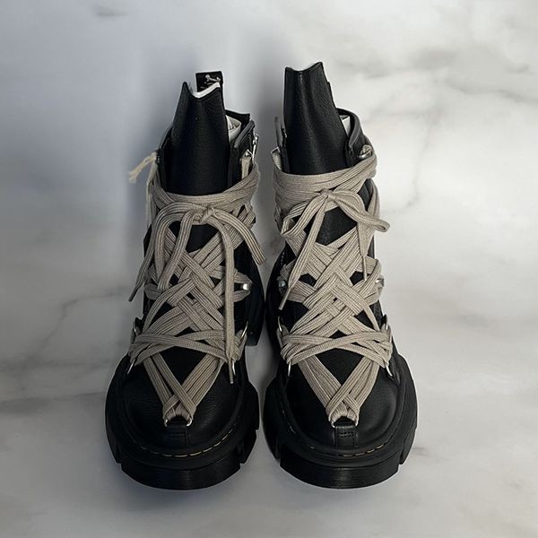 リックオウエンス ドクターマーチン 偽物 DR. MARTENS X リック オウエンス 1460 DMXL MEGA LEATHER BOOT