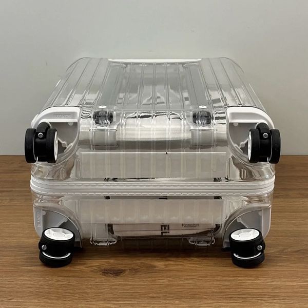 リモワ オフホワイト 偽物Limited Edition Cabin フルセットrw04067