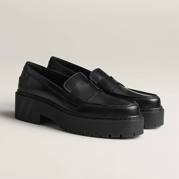 エルメス モカシン《Hitch》ローファー 偽物 H232059Z 02365