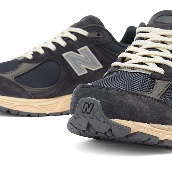 ニューバランス コピー 2002スニーカー 5色 nb0001