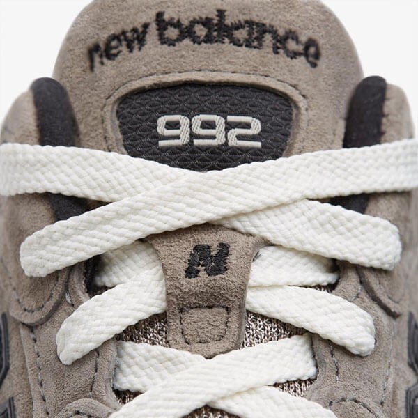 New balance×jjjjound 偽物 コラボ スニーカー M992