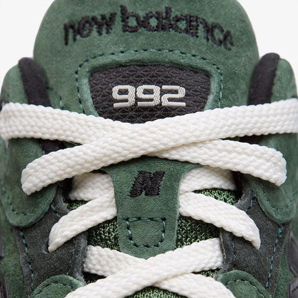 New balance×jjjjound 偽物 コラボ スニーカー M992