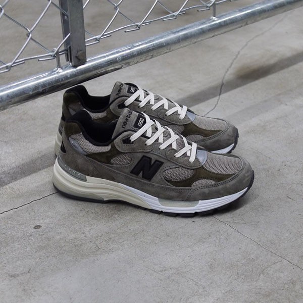 New balance×jjjjound 偽物 コラボ スニーカー M992