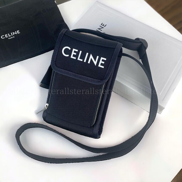 国内完売【CELINE】セリーヌ ロゴ スマホ ショルダー付き ケース 10K032EIY.38SI