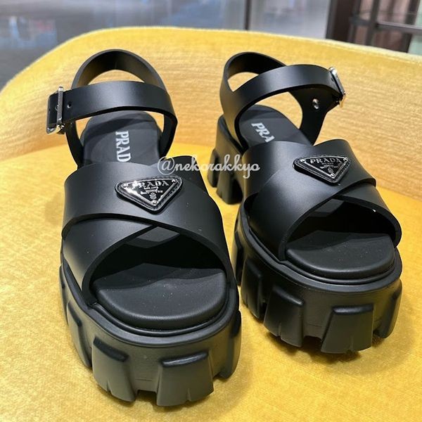 早い者勝ちプラダ モノリス コピーrubber sandal ラバー サンダル 5.5cm 1X382N
