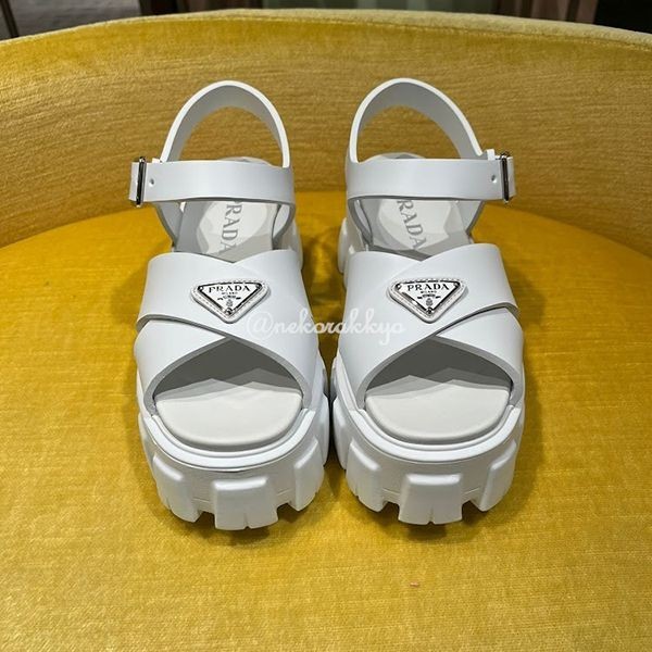 早い者勝ちプラダ モノリス コピーrubber sandal ラバー サンダル 5.5cm 1X382N