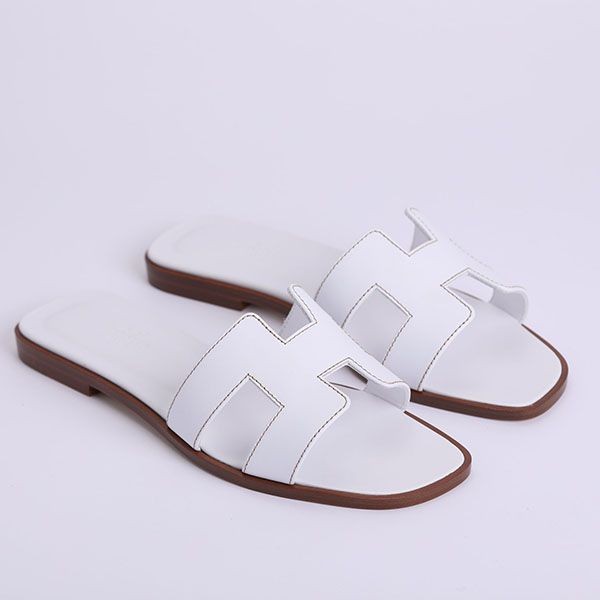 エルメス やっぱり夏に履きたい☆Hカットサンダル オラン H021056Z 01