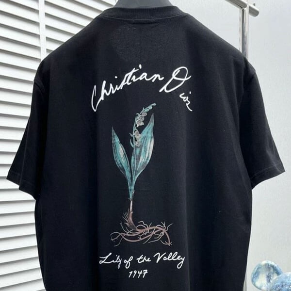 【24-25AW/コーデに合わせやすい♪】ディオール偽物 Handwritten Christian Dior Tシャツ 493J696A0817