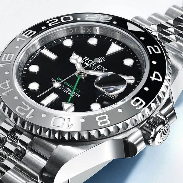 ロレックス「GMT マスター Ⅱ 偽物」グレー×ブラックのベゼル 126710GRNR