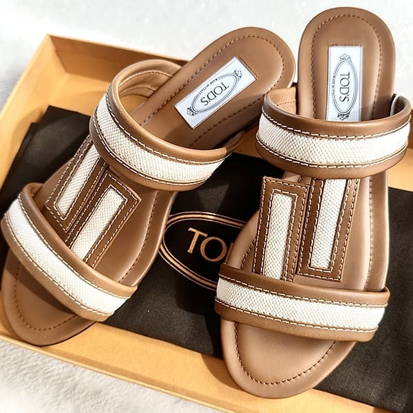 トッズ スーパーコピー ダブルTレザーサンダル tods2231