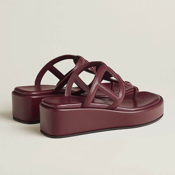 お洒落も履きやすさも両立◎エルメス ウエッジ トング サンダル Gipsy 厚底 H231082Z