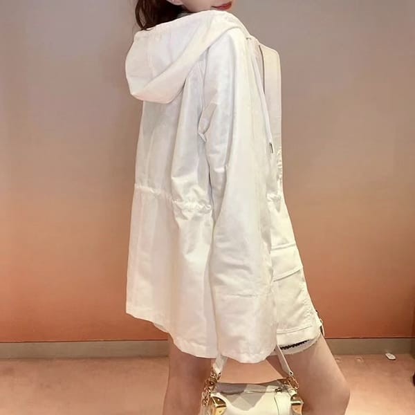 ルイヴィトン モノグラムタフタフードパーカ 偽物 1AFMEH