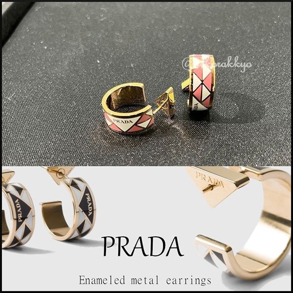 新作登場☆プラダ エナメルメタル ピアス 偽物 Enameled metal earrings 1IO086