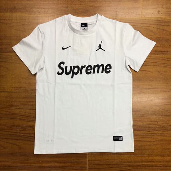 大人気 スーパーコピー シュプリーム ナイキ Jordan Tee Tシャツ 偽物 黒白
