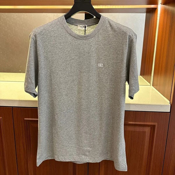 【大人気商品】CELINE HOMME Tシャツ 偽物 Triomphe コットン ルーズ トリオンフ 3色 2X04I671Q