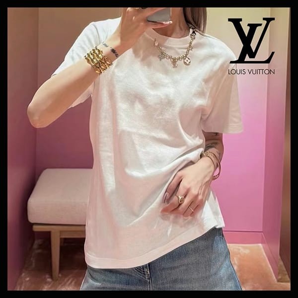 ルイヴィトン LVチャームTシャツ 新大久保 スーパーコピー 1AFZN7