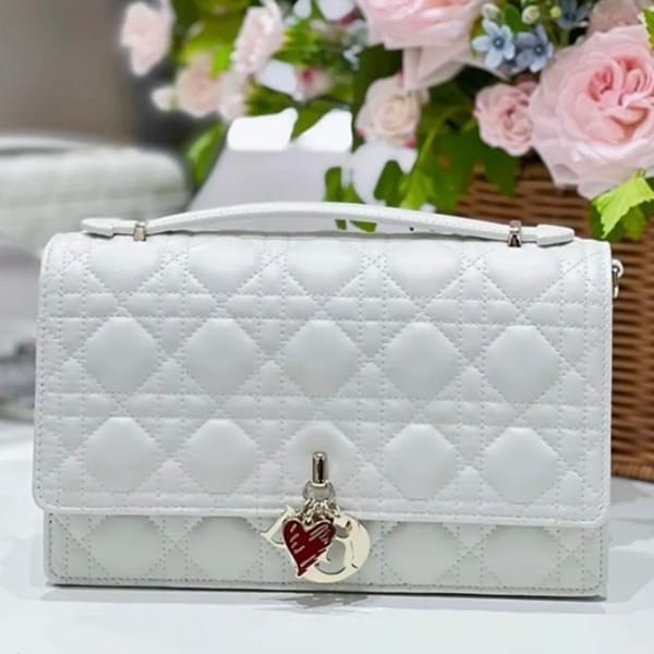 ディオールamour My ディオール トップハンドルバッグ コピー 2色 M0997ONJH_M030