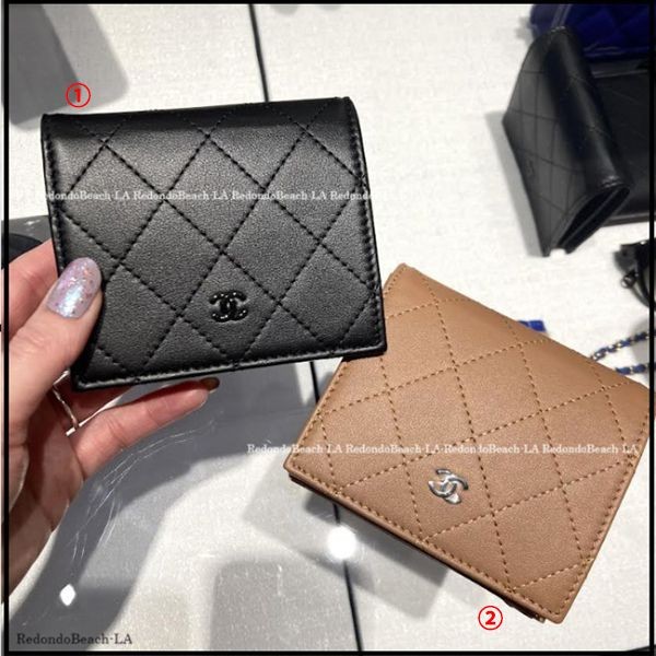 激安【マット風の大人デザイン】シャネル★二つ折り畳み財布 コピー