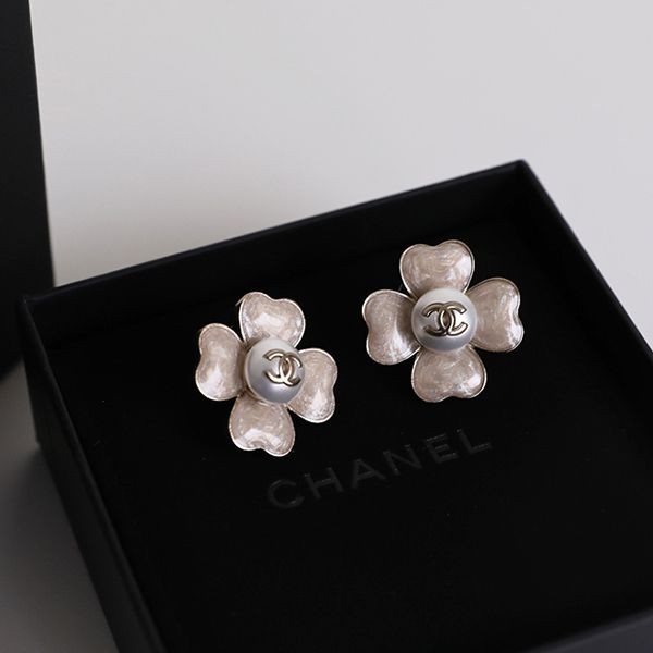 シャネル cc フラワーピアス 激安 ab6838 b06621